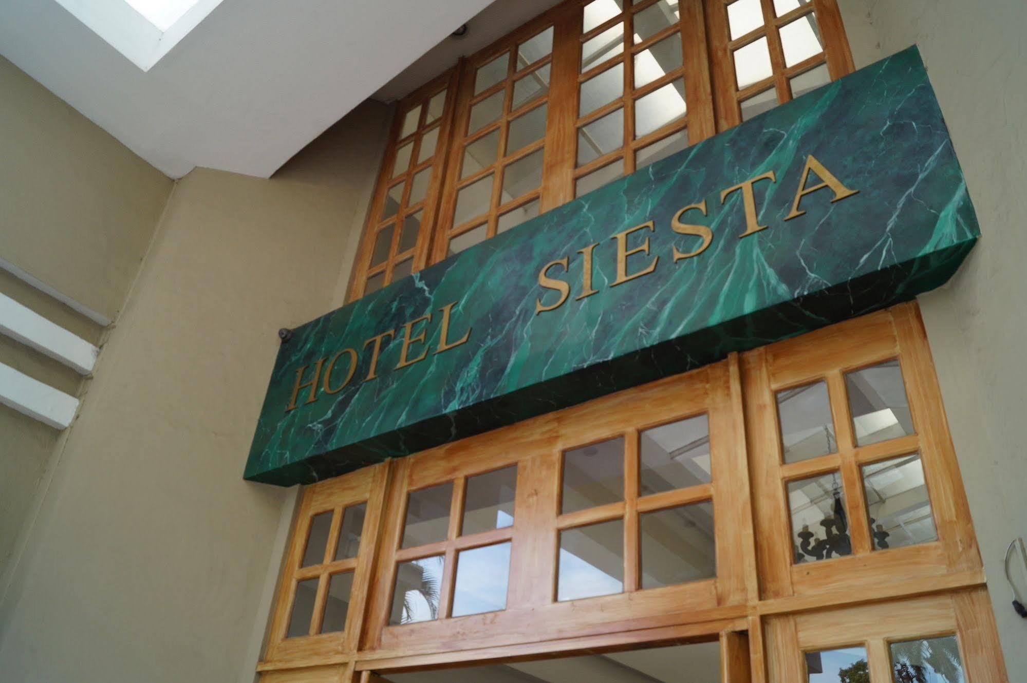 Siesta Hotel And Casino Antiguo Cuscatlán Exteriör bild