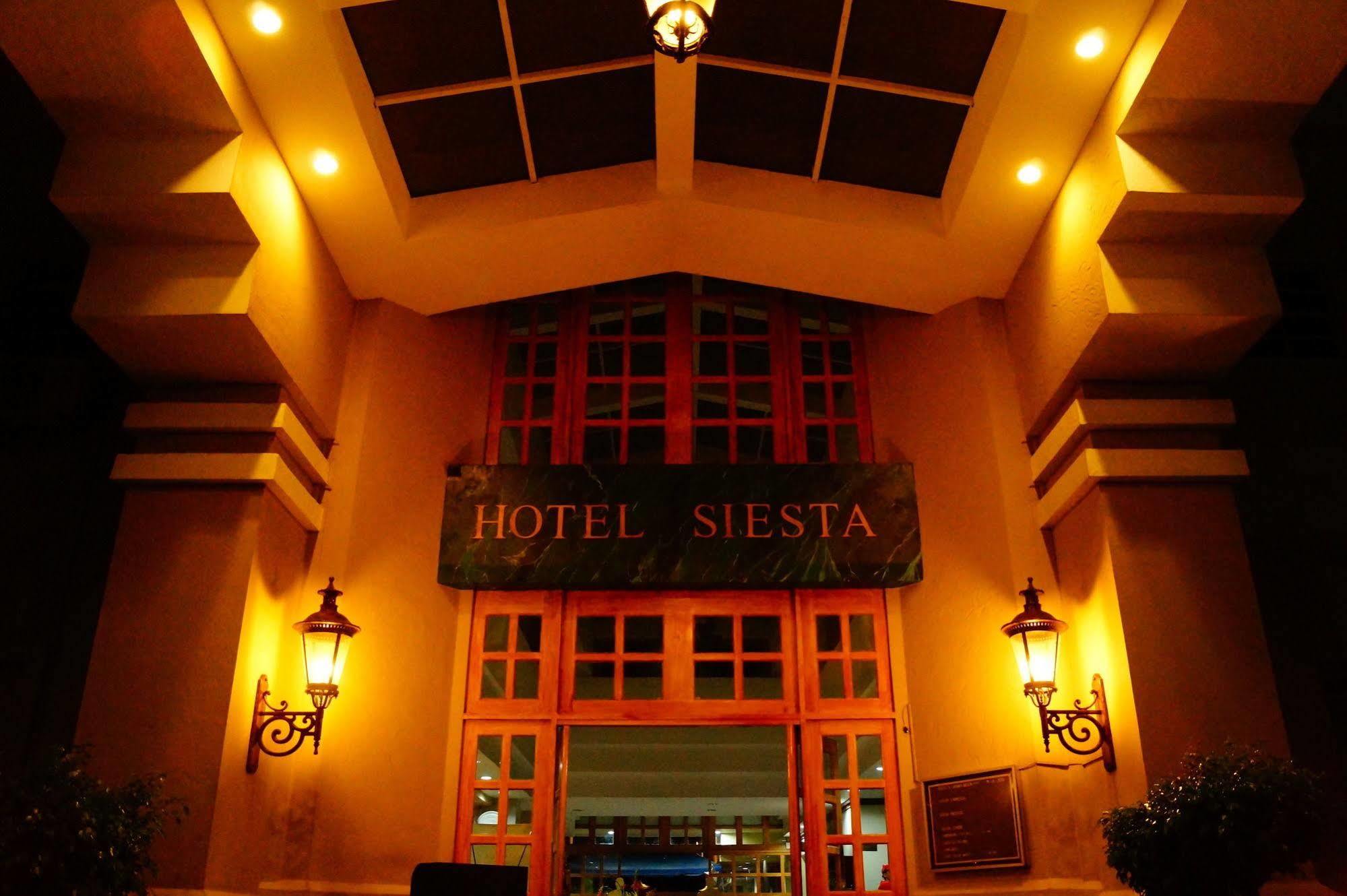 Siesta Hotel And Casino Antiguo Cuscatlán Exteriör bild